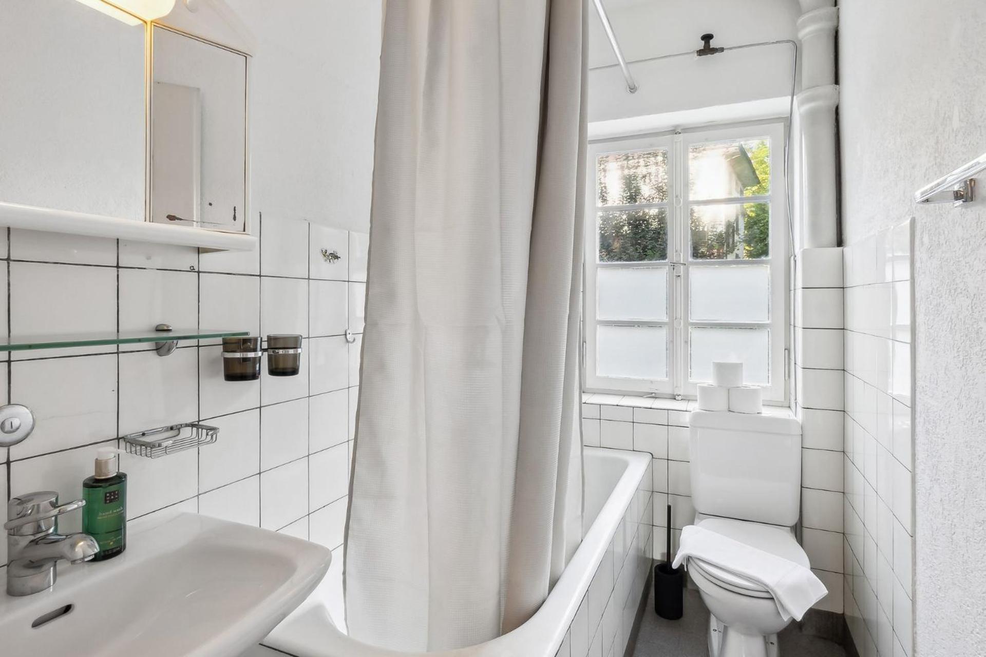 Homey Comfort In Oerlikon Цюрих Екстер'єр фото